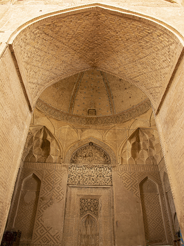 نمای ایوان مسجد جامع اشترجان