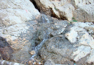 چشمه لعلی اشترجان